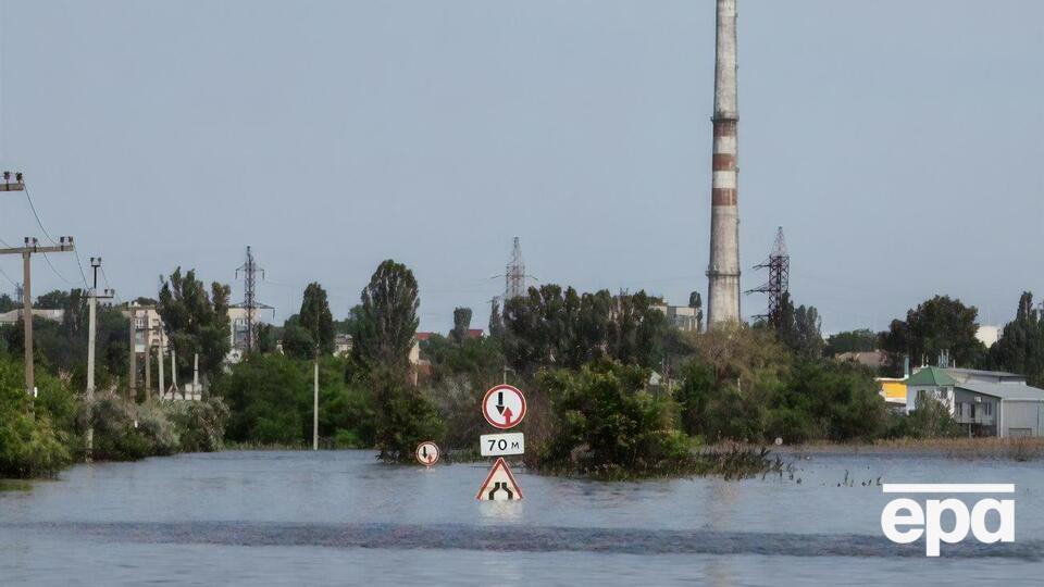 По данным Прокудина, еще подтоплены 46 населенных пунктов по обоим берегам Днепра