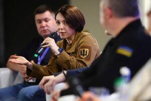 По словам Маляр, оккупанты пытаются высвободить необходимые резервы для их переброски на запорожское и бахмутское направления