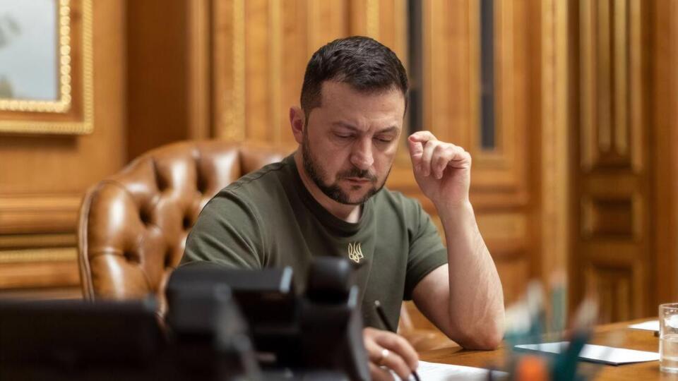 Указ, підписаний президентом, набуває чинності від дня опублікування