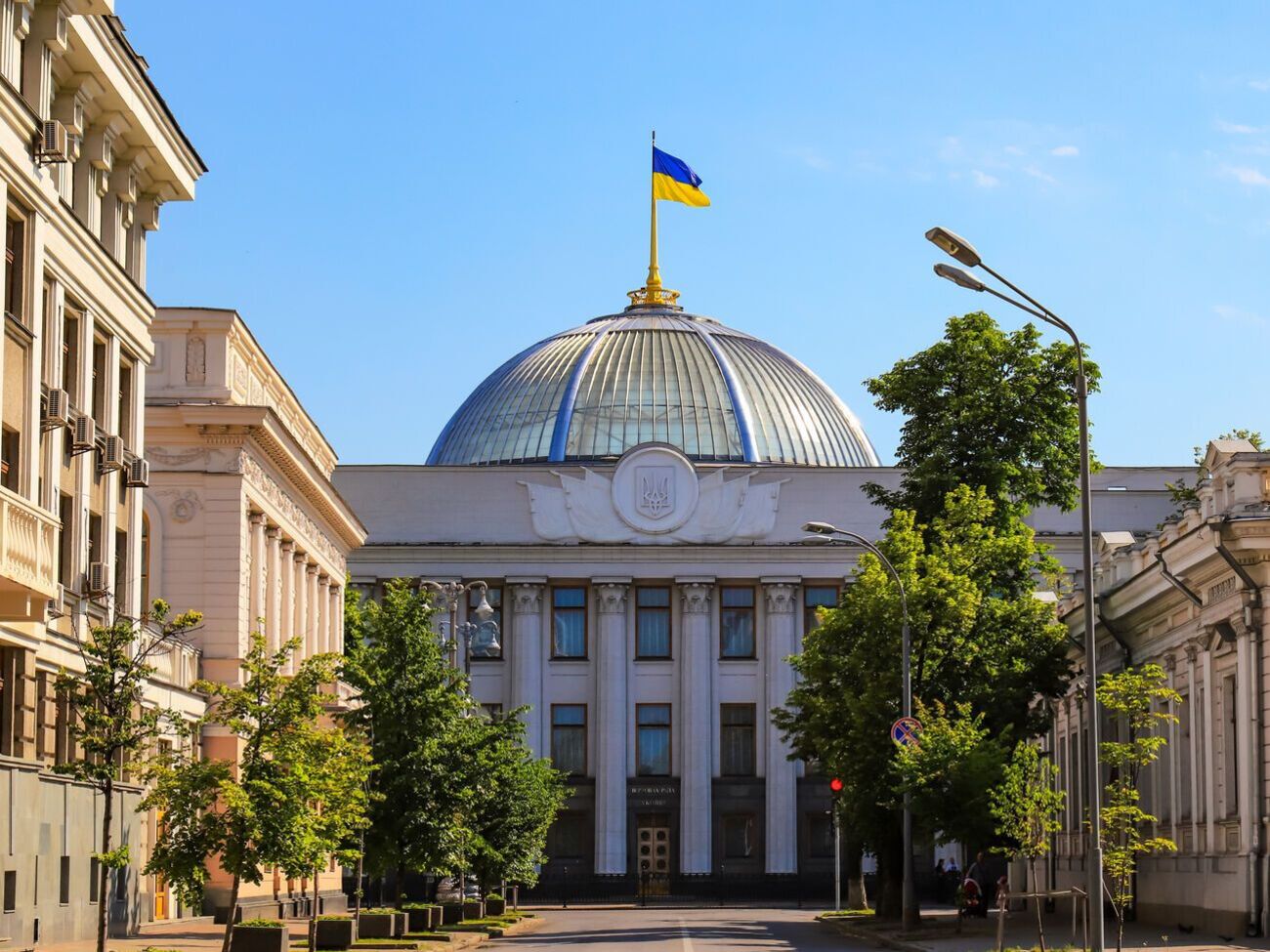 За проголосувало 262 народні депутати