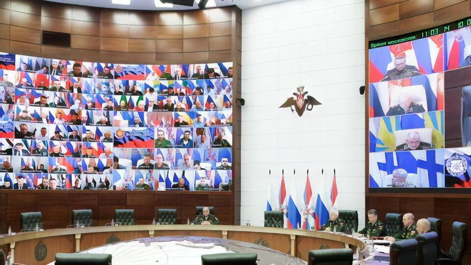 У міноборони РФ на нараді оголосили про указ, який стосується "добровольців"