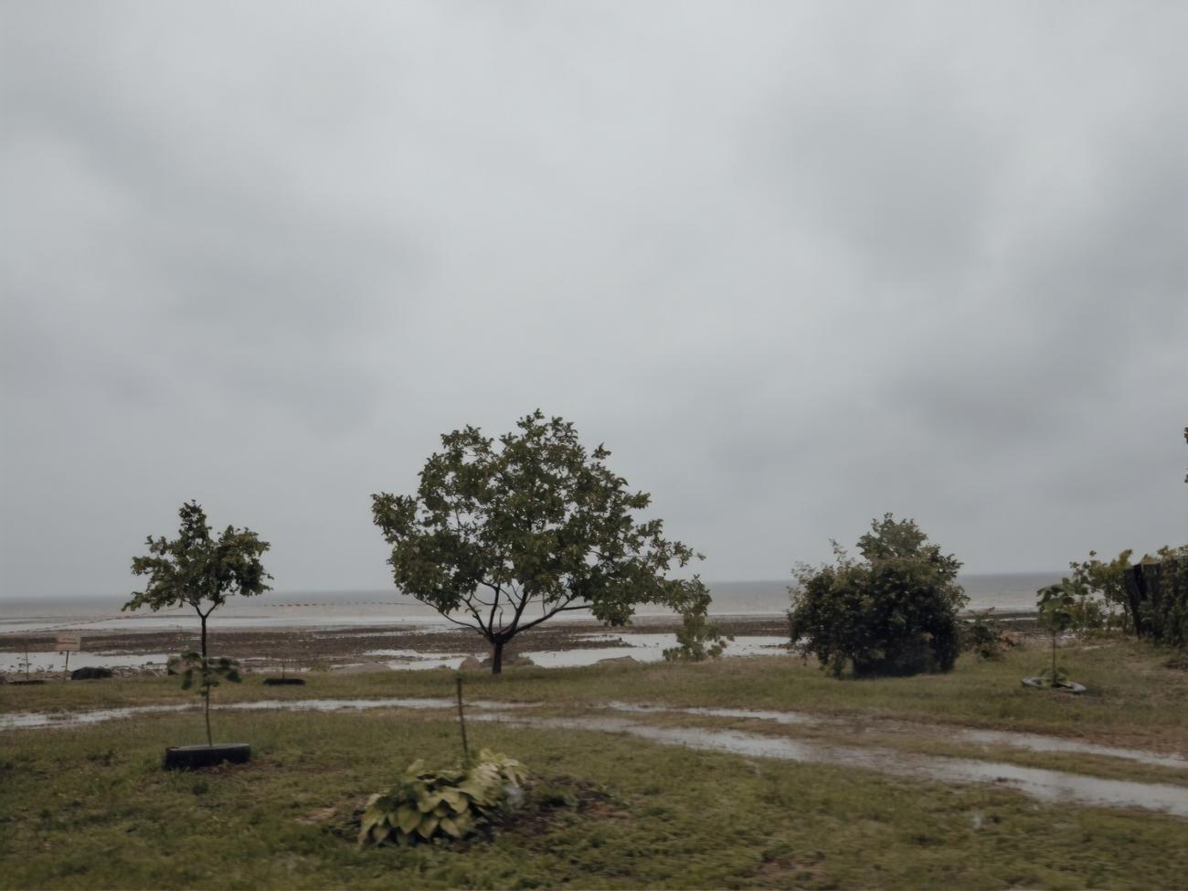 Глава МВС обговорив із місцевою владою наслідки підриву Каховської ГЕС