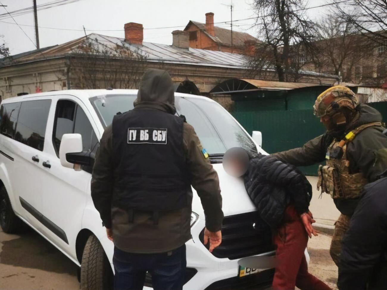 Чоловіка заарештували, його обвинувачують у держзраді