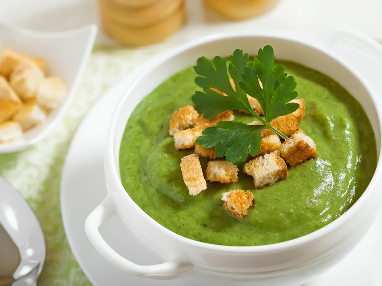 По желанию в суп можно добавить хлеб