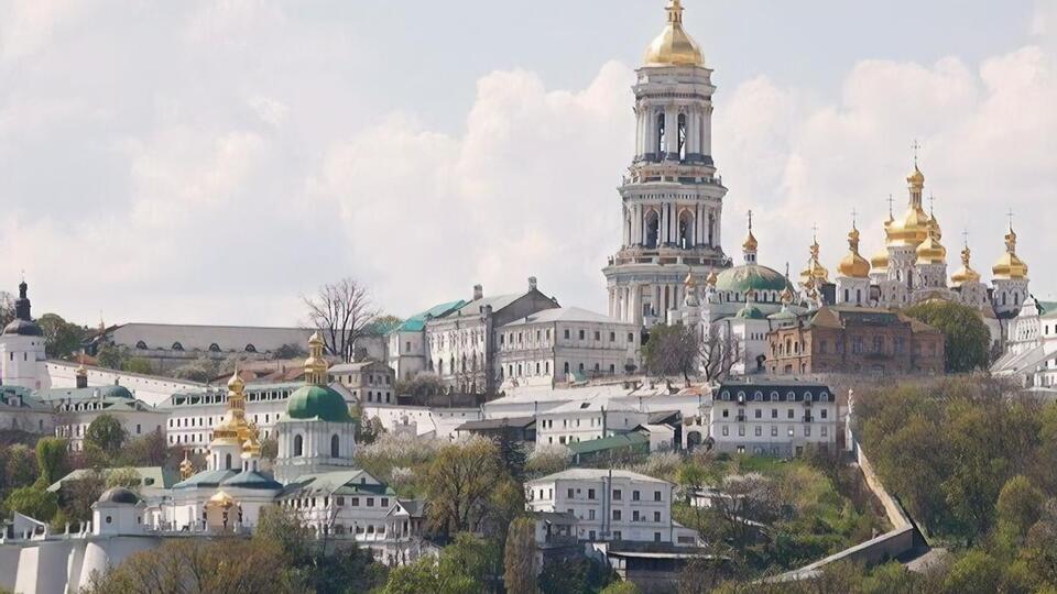 Договір з УПЦ МП про безоплатне користування Лаврою заповідник розірвав у березні
