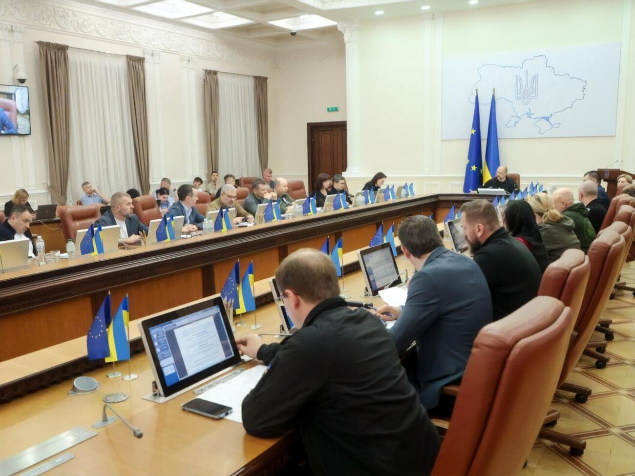 13 червня Шмигаль провів засідання Кабміну