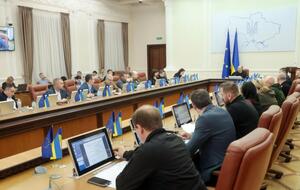 13 июня Шмыгаль провел заседание Кабмина