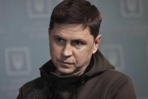 Подоляк пропонує партнерам активніше передавати ЗСУ військову техніку, яку не використовують, оскільки це вигідно всім: Україна озброюється, партнери – переозброюються