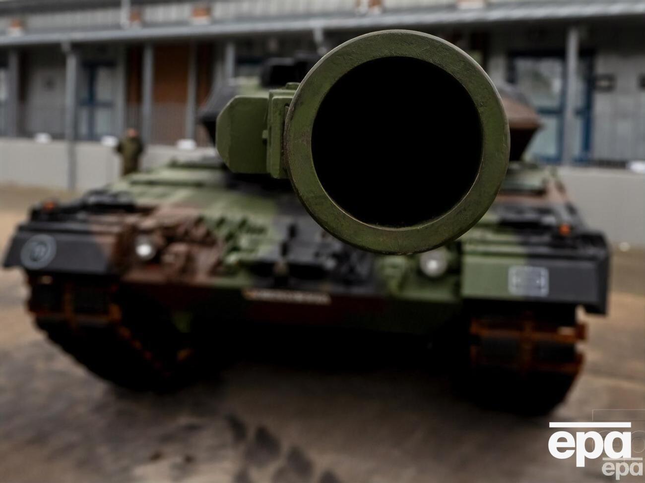 Германия передала Украине 18 боевых танков Leopard 2