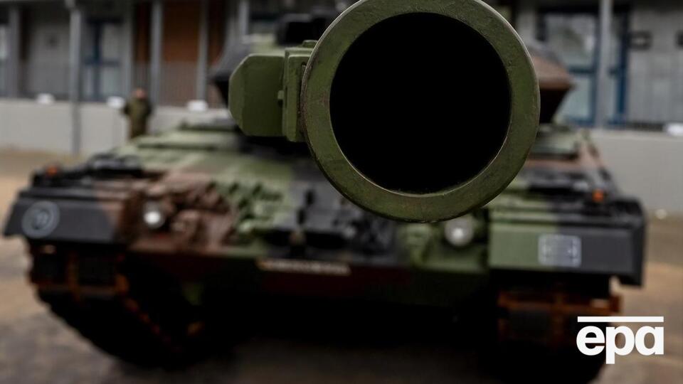 Німеччина передала Україні 18 бойових танків Leopard 2