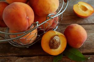 Персики дозревают при комнатной температуре