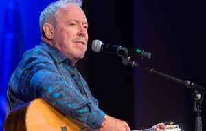 Макаревич поделился своим новым произведением