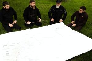 Вчера днем Кадыров заявлял, что не может связаться с Делимхановым