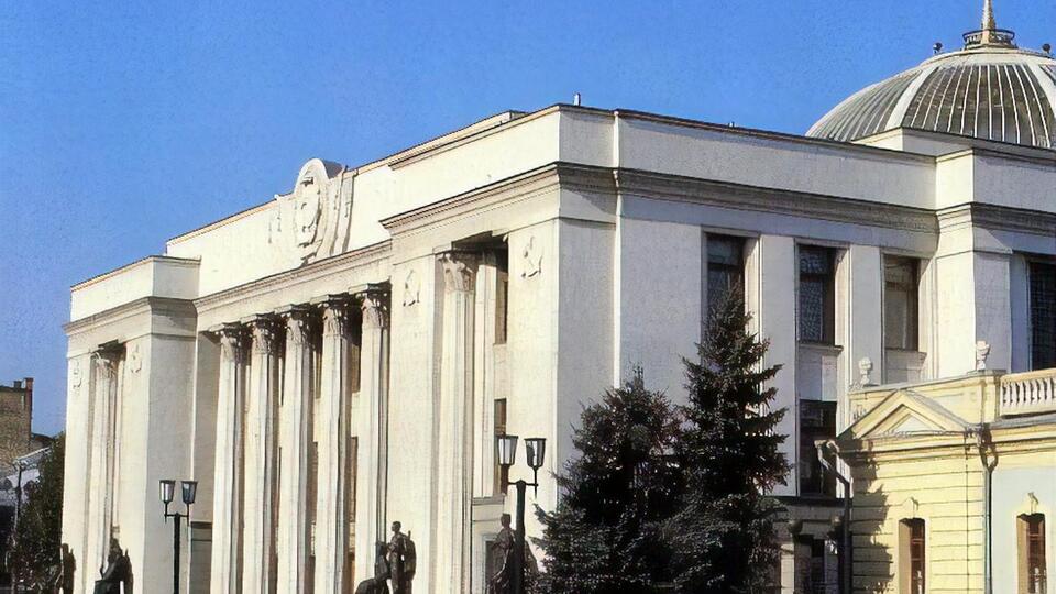 На думку нардепа, наступною закупівлею представників "Слуги народу" буде придбання салютів і петард для лікування в українців стресу від вибухів