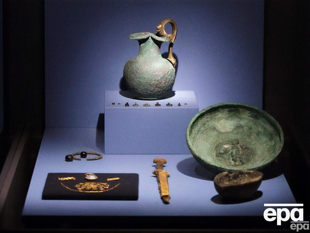 Україна веде переговори з Нідерландами щодо процесу повернення цінних експонатів в Україну