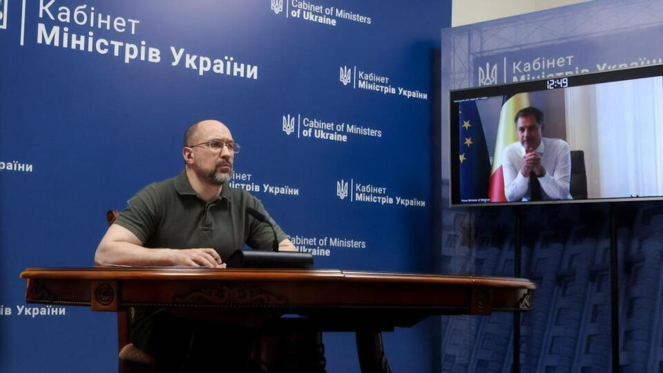 Шмыгаль пообщался с де Кроо