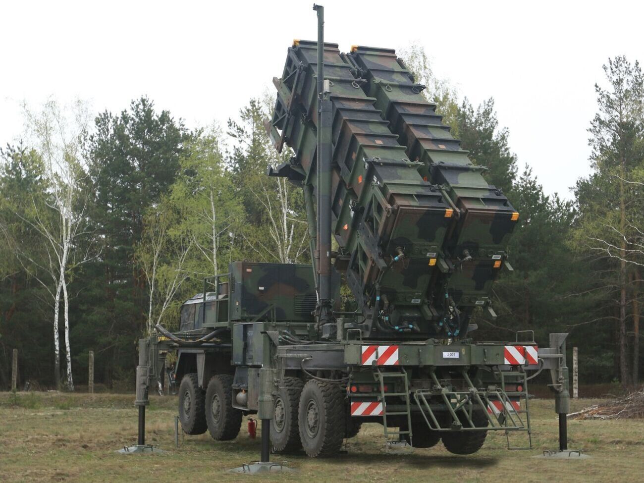 16 мая с разных направлений на комплекс Patriot летело около 16 баллистических целей, рассказал Яременко