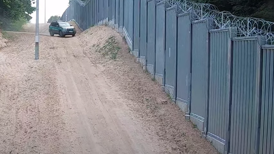 Протяженность польско-белорусской границы составляет 418 км, из которых 186 км – сухопутный участок