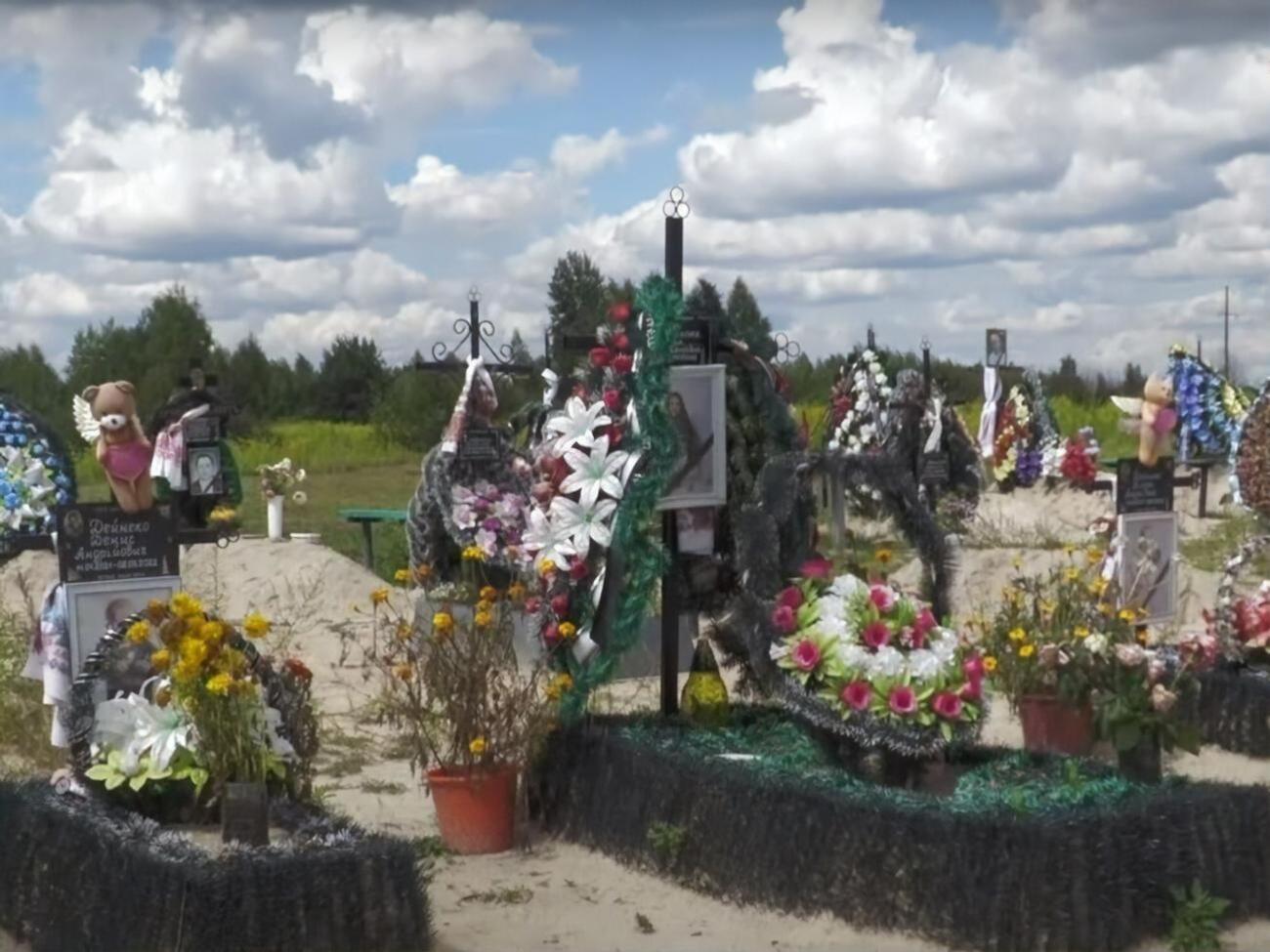 Ободзінський розповів, що після моргу повіз тіла на цвинтар