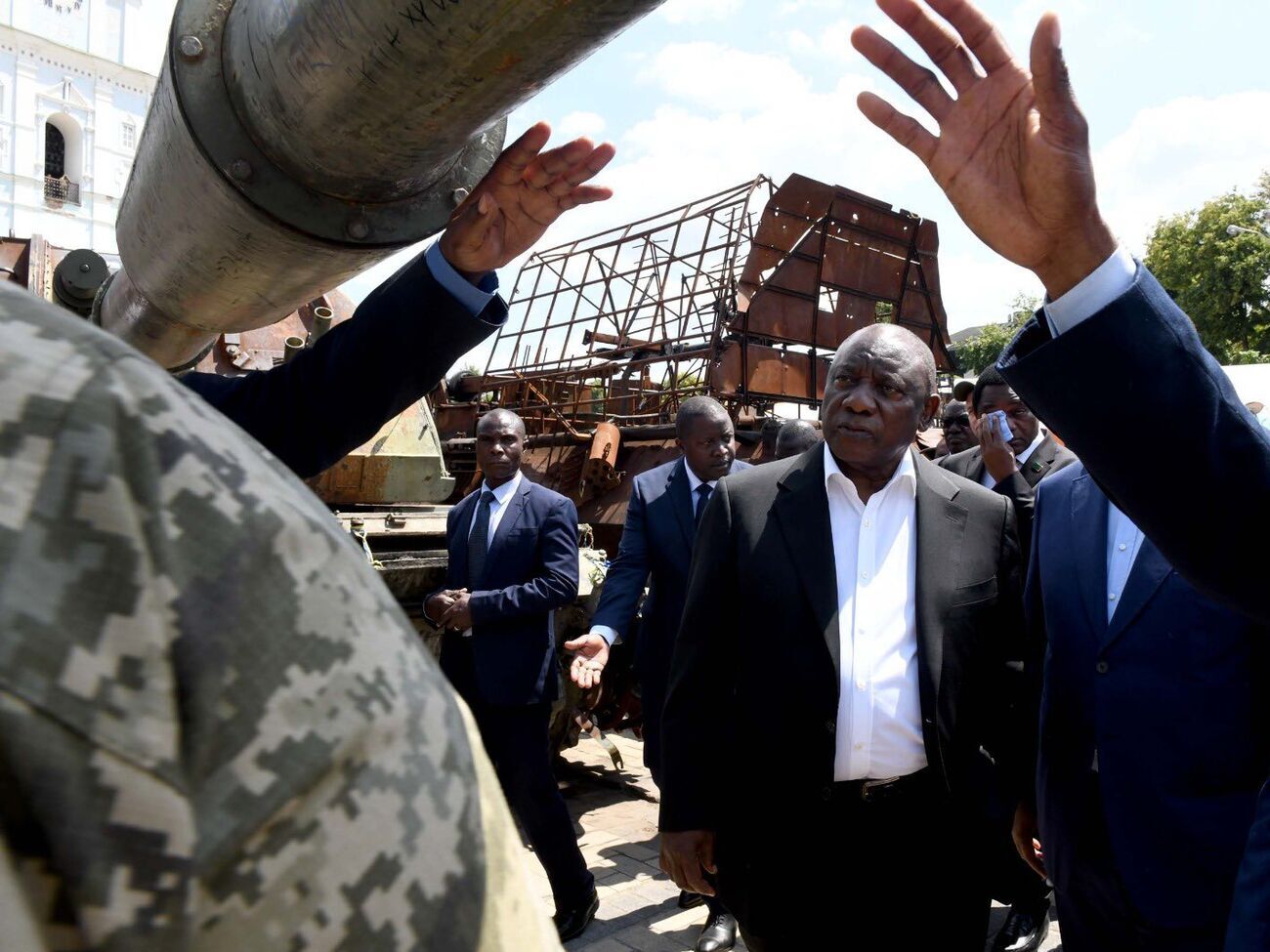 Президент ПАР з іншими африканськими лідерами від ранку вже перебуває в Києві