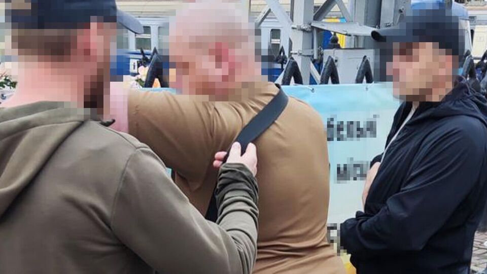 По данным следствия, созданный мужчинами фейк "подхватили" каналы страны-агрессора РФ