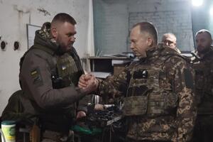 Сирський приїхав під Бахмут, щоб подякувати українським бійцям