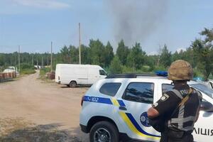 Детонация снарядов происходит на бывших позициях армии РФ возле Здвижевки, сообщили в полиции Киевской области