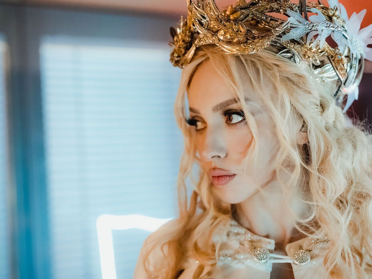 Полякова:&nbsp;За подсрачник Баскову и за плевок в морду Лепсу даю&nbsp;$1 тыс.&nbsp;сразу на карту. Сразу перечисляю