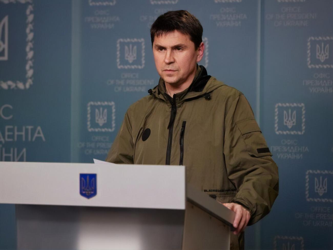 Подоляк вважає російські заклики до миру "лицемірством", оскільки РФ б'є ракетами по Києву під час візиту африканської делегації, яка приїхала з мирними пропозиціями