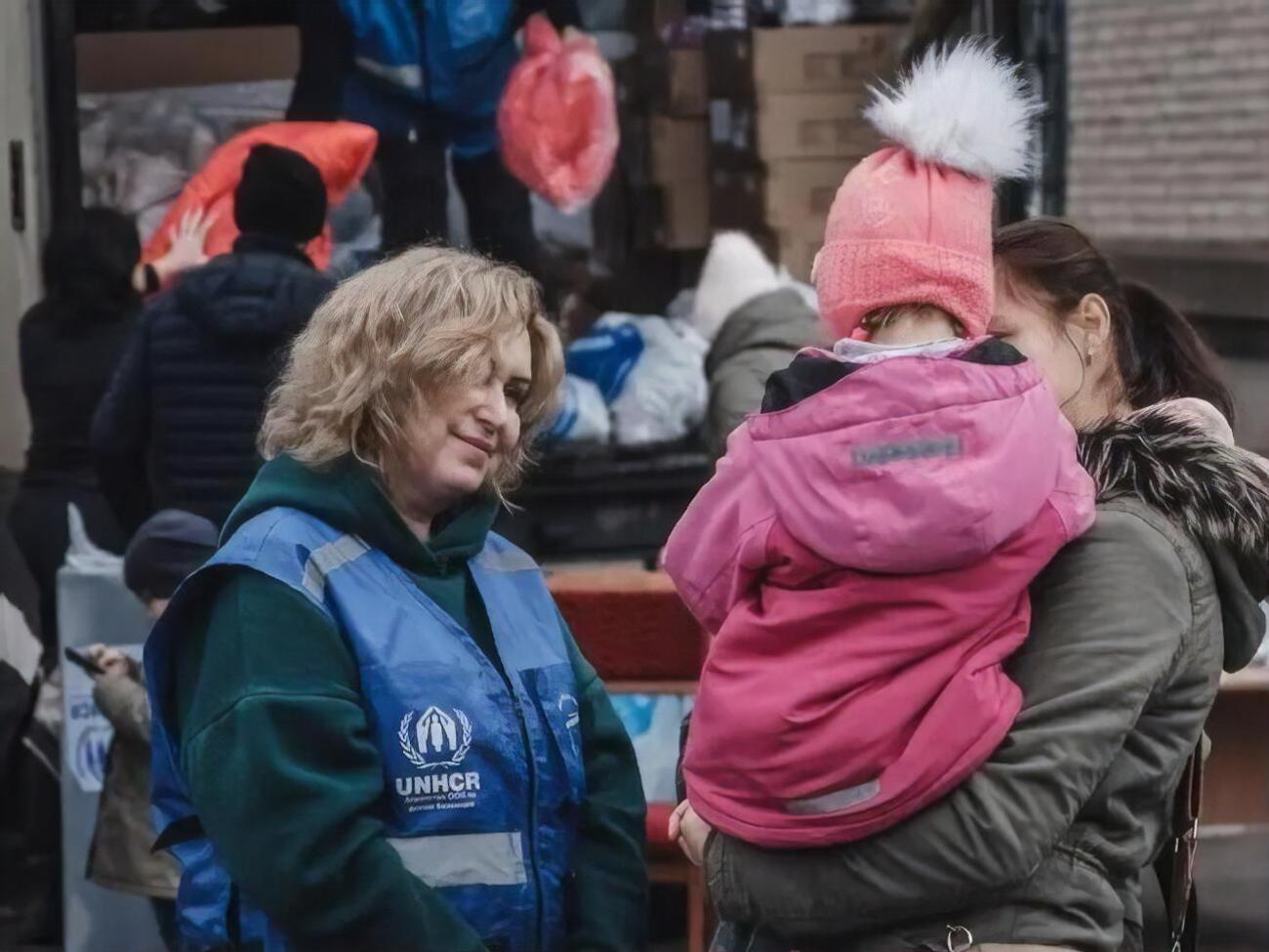 УВКБ продолжает выплаты финансовой помощи украинцам