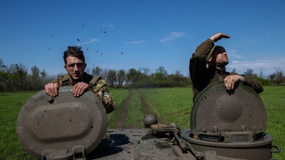 Підрозділи ракетних військ та артилерії ЗСУ уразили пункт управління окупантів