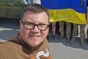 Аронец связал истцов против Минобороны с "тендерной мафией"