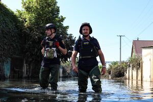 Подтопленными из-за подрыва Каховской ГЭС остаются 1300 домов, 1274 – на территории Херсонской и 26 – Николаевской областей, отметили в МВД Украины