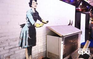 На выставке посетители смогут увидеть трафареты художника, которые он использовал в период с 1998 года по 2023-й