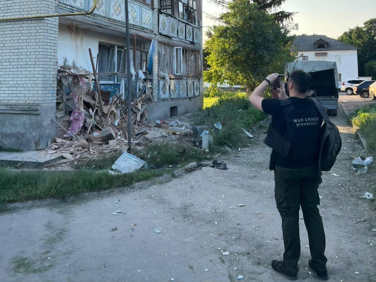 Артилерійського удару окупанти завдали по центру Білопілля, зазначили у прокуратурі