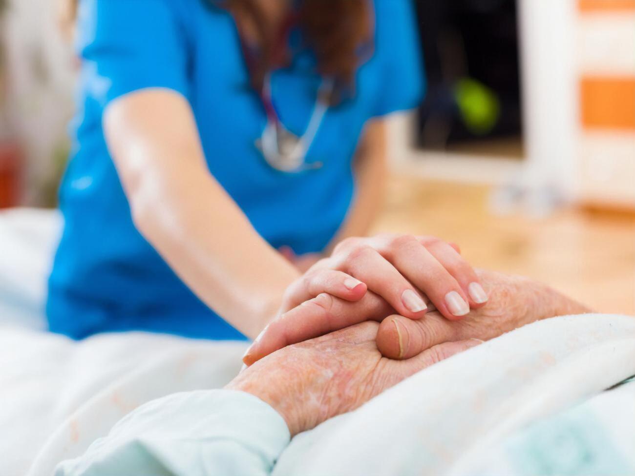 Жінка була тиждень у відділенні інтенсивної терапії у критичному стані