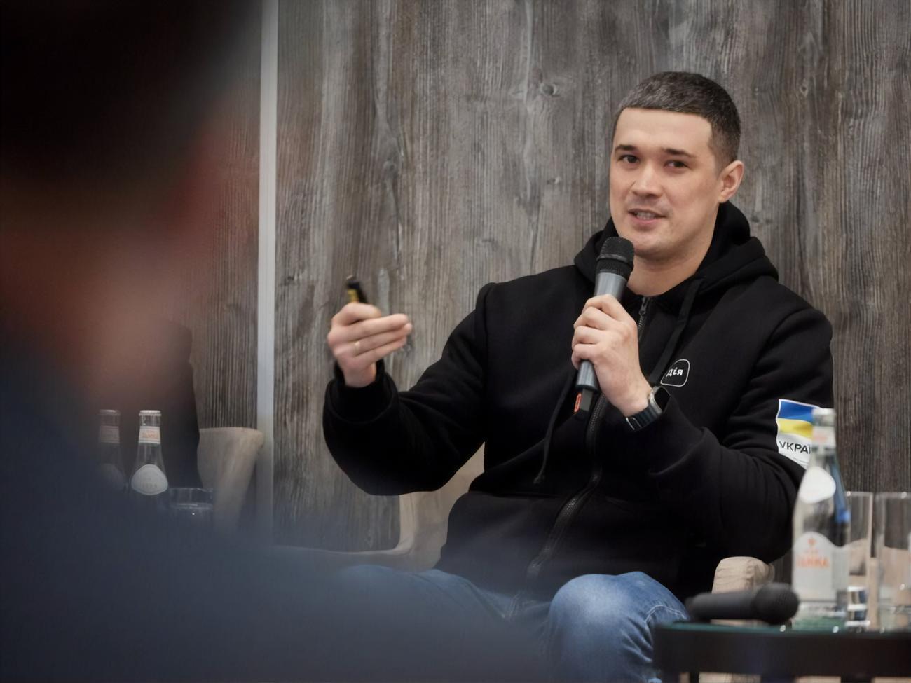 По словам Федорова, получить средства можно будет в "несколько кликов"