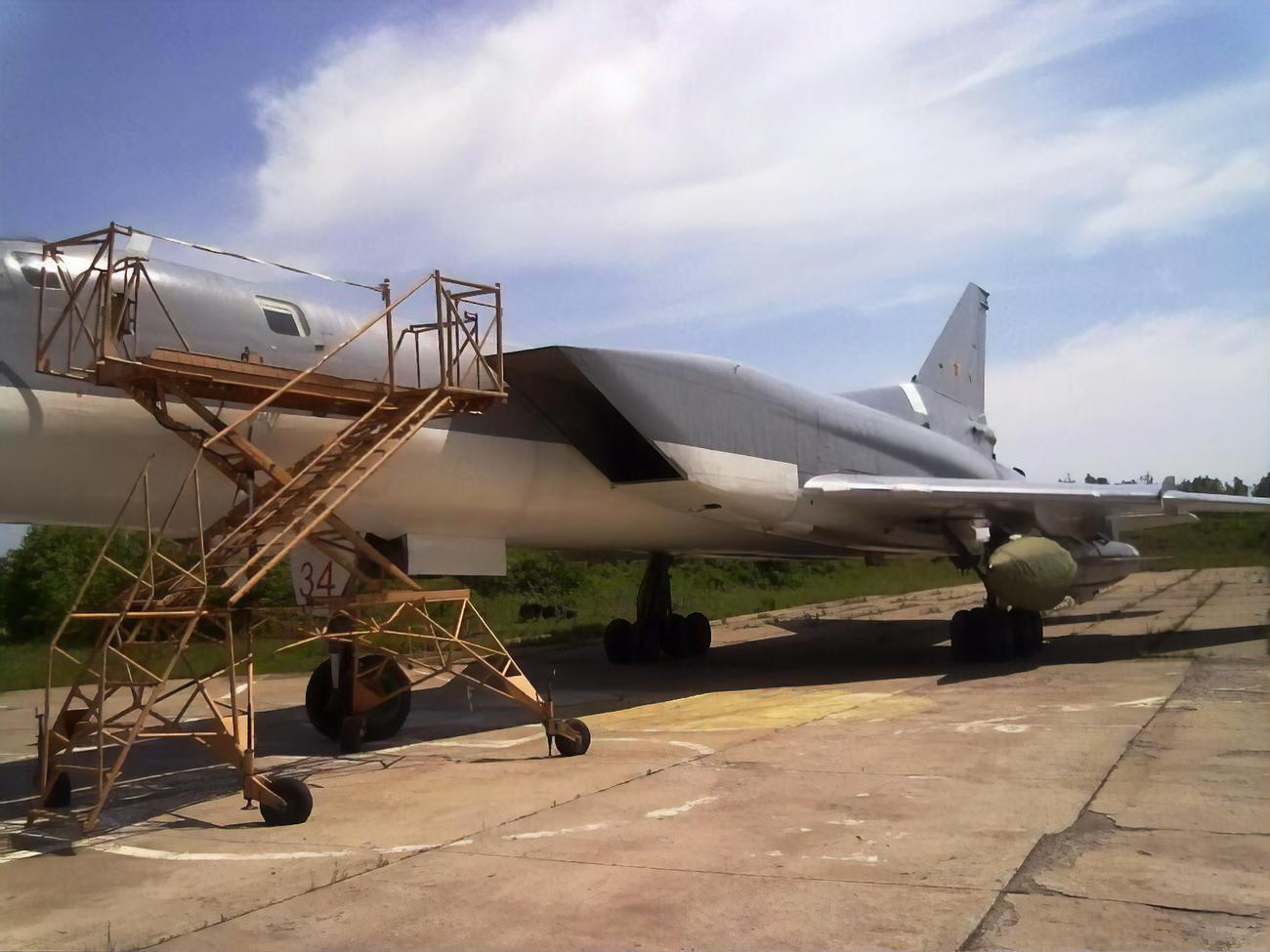 Бомбардировщики Ту-22 вооружены ракетами Х-22, которые ПВО Украины до сих пор не перехватывала