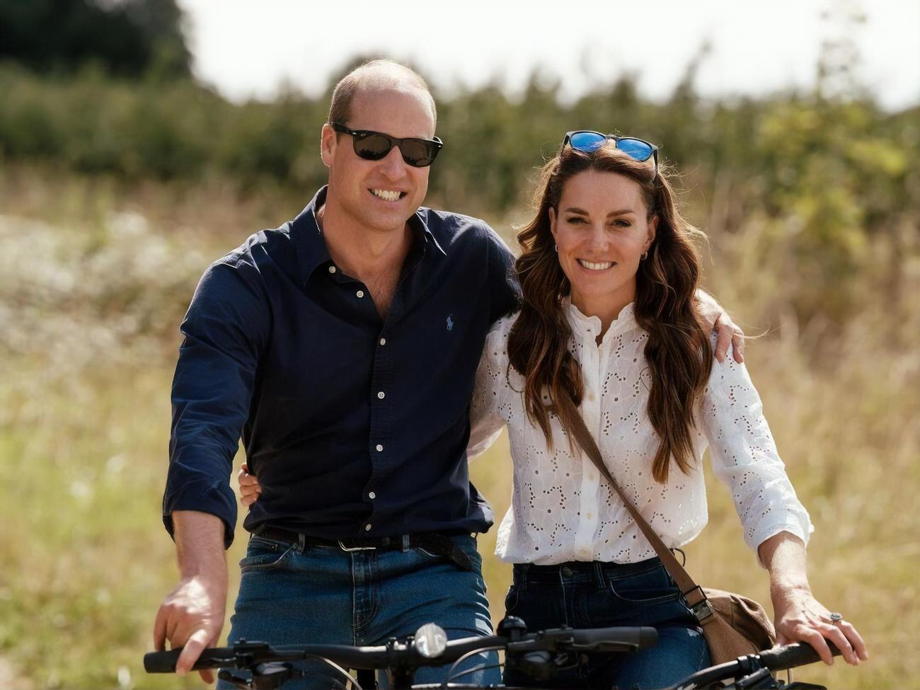 Принц и принцесса Уэльские познакомились в 2001 году