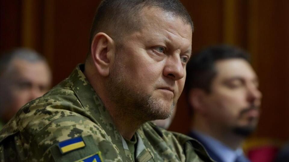 Противник намагається не допустити просування українських підрозділів, зазначив Залужний