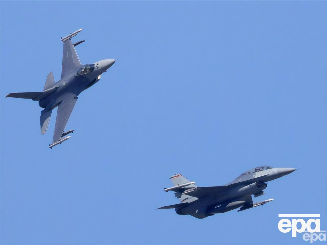 Кулеба розповів, як просуваються переговори щодо F-16