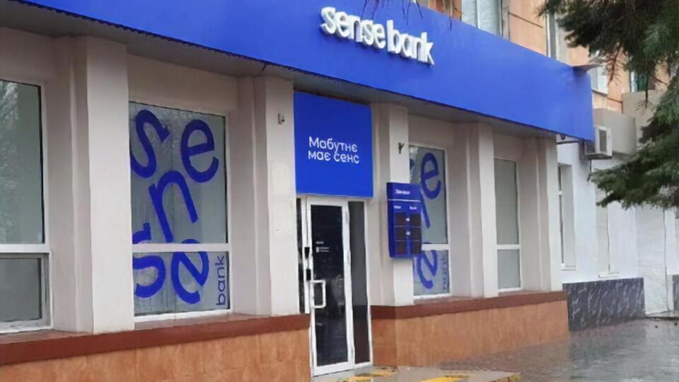 Sense Bank контролируют подсанкционные российские бизнесмены, в том числе Фридман