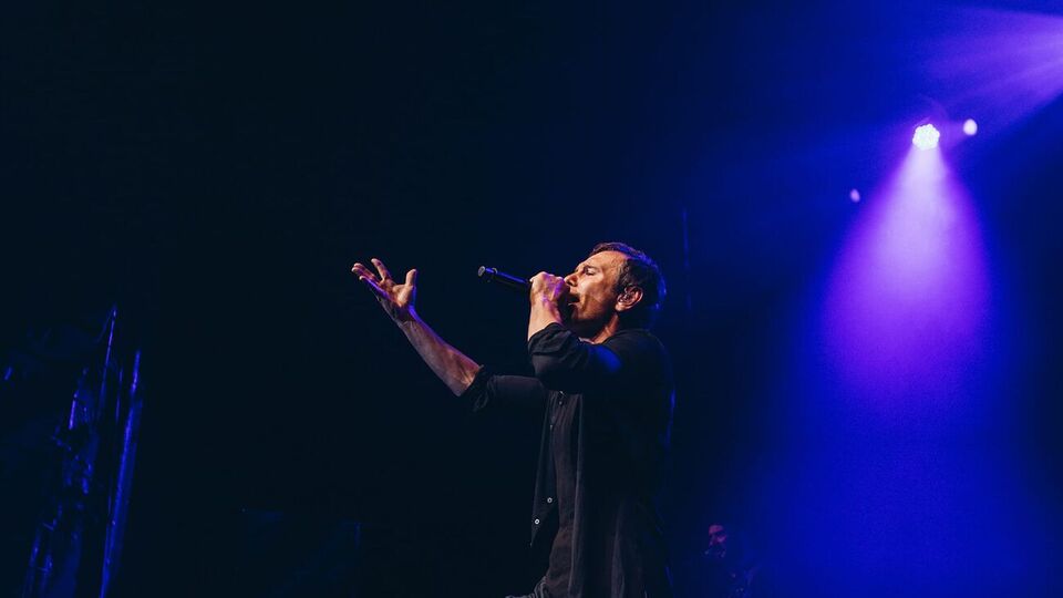 Вакарчук: Дорогие наши друзья, всех, кто приходил на концерты, участвовал в благотворительных аукционах – безгранично благодарим