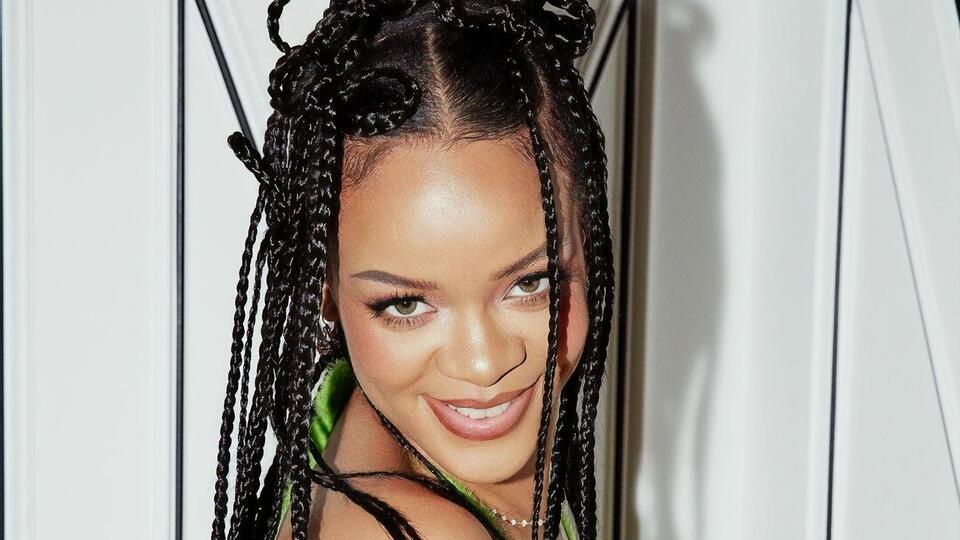 Ріанна поділилася своїм фотосетом