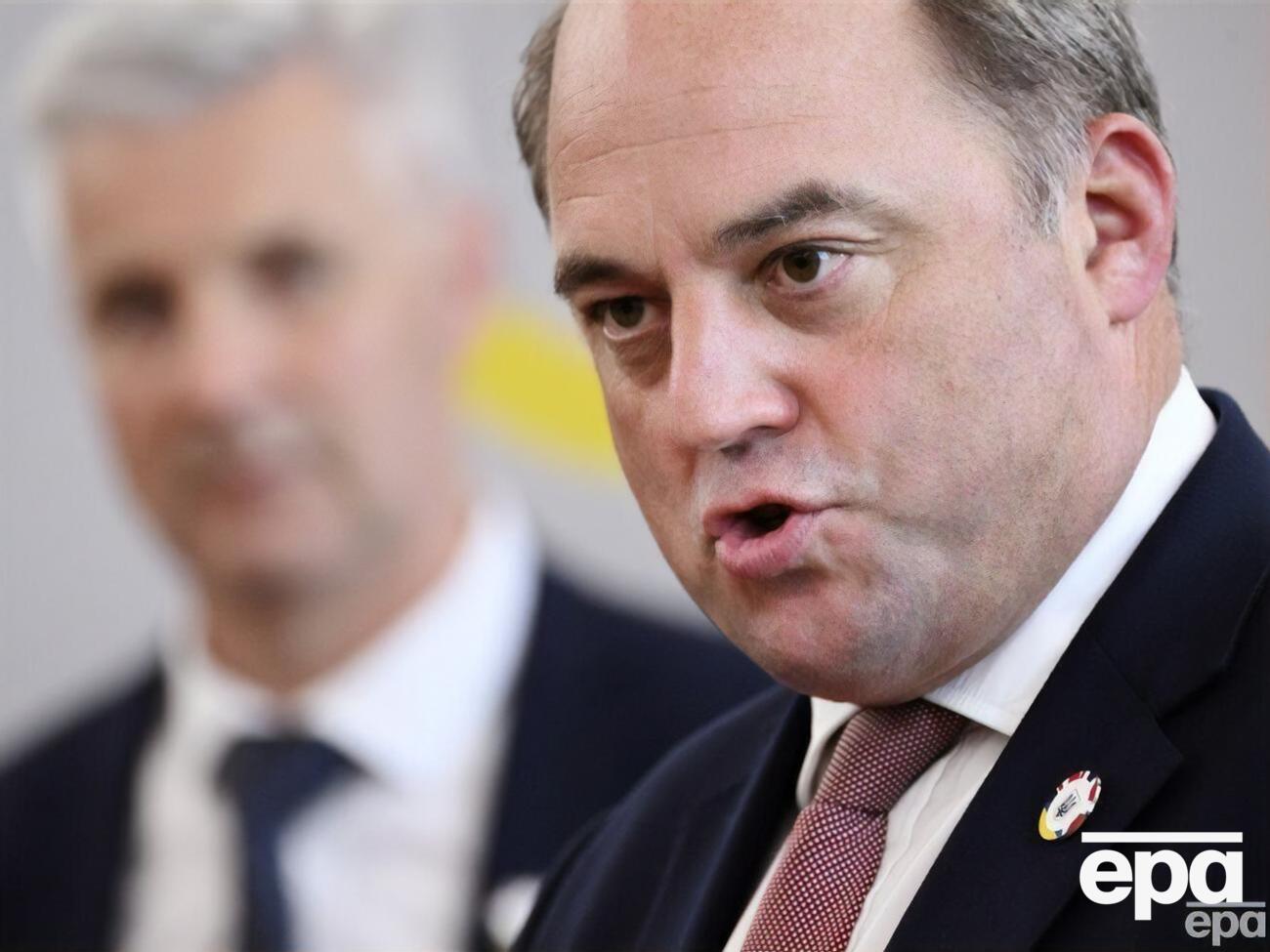 Глава британского минобороны призвал защитить Украину другими способами
