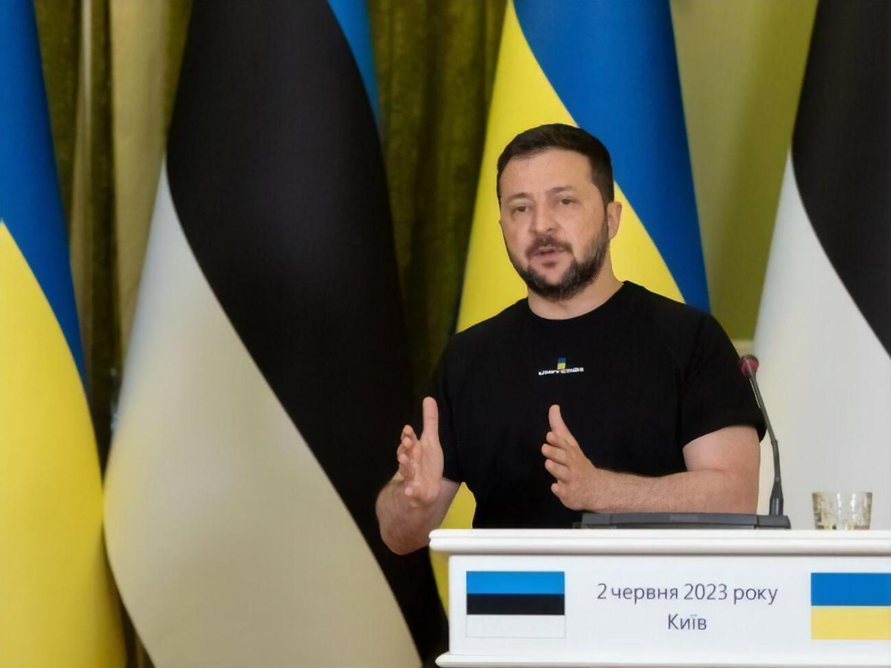 Некоторые страны обсуждают трудности производства боеприпасов для Украины, а с другой стороны,&nbsp;часть из них способствует получению РФ деталей для военной техники &ndash; президент