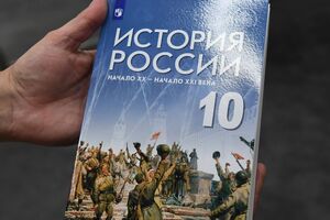 Підручники за новою програмою мали намір використовувати вже з 1 вересня