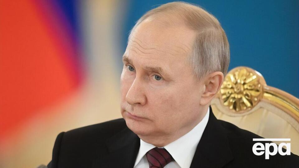 Путін обіймає посаду президента Росії із 2000 року з перервою у 2008–2012 роках, коли був главою уряду