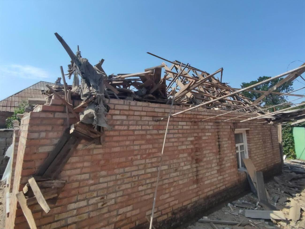 Противник за сутки совершил около 70 обстрелов из реактивных систем залпового огня