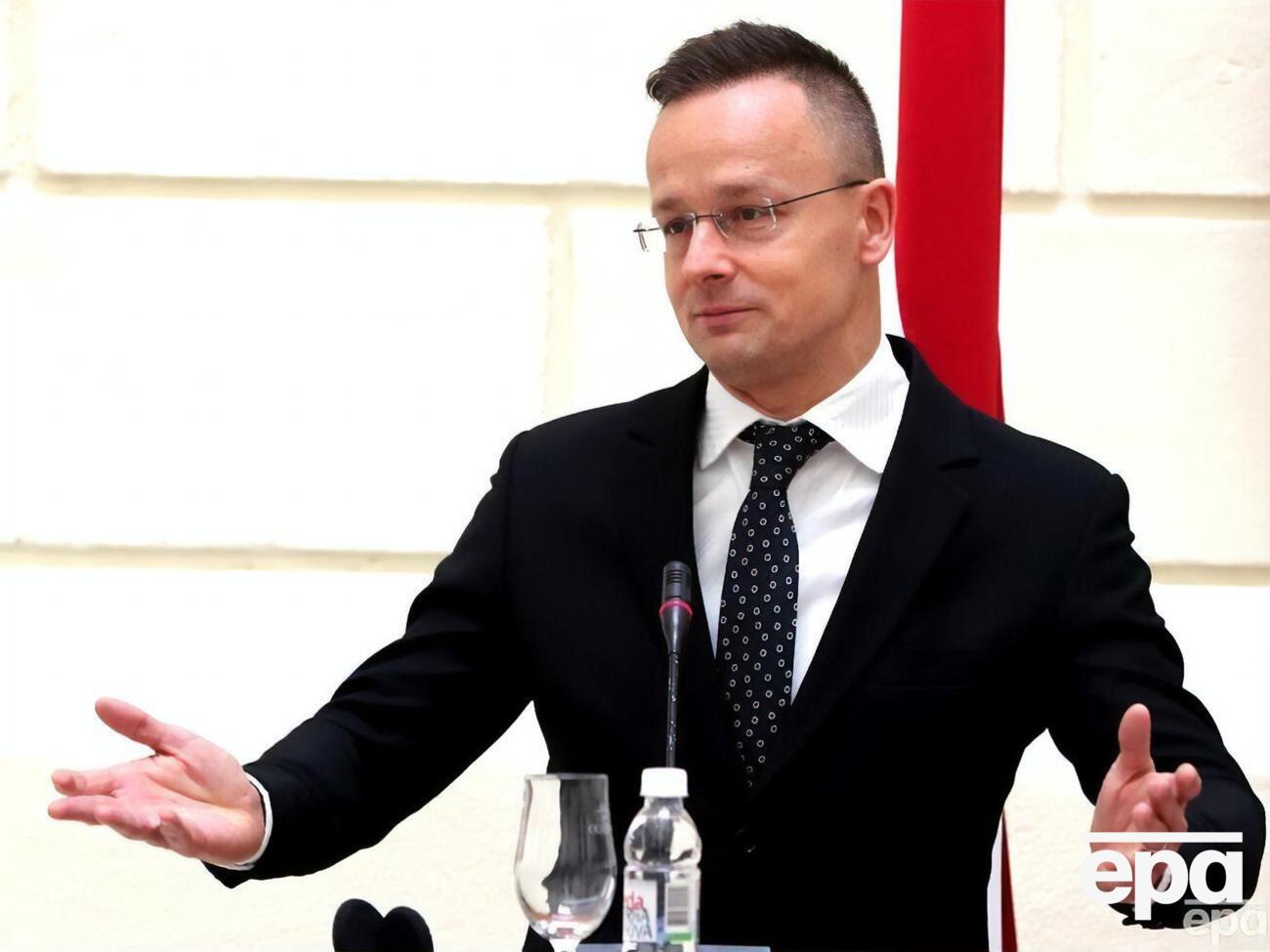 Сійярто заперечує причетність влади Угорщини до передання українських полонених із РФ